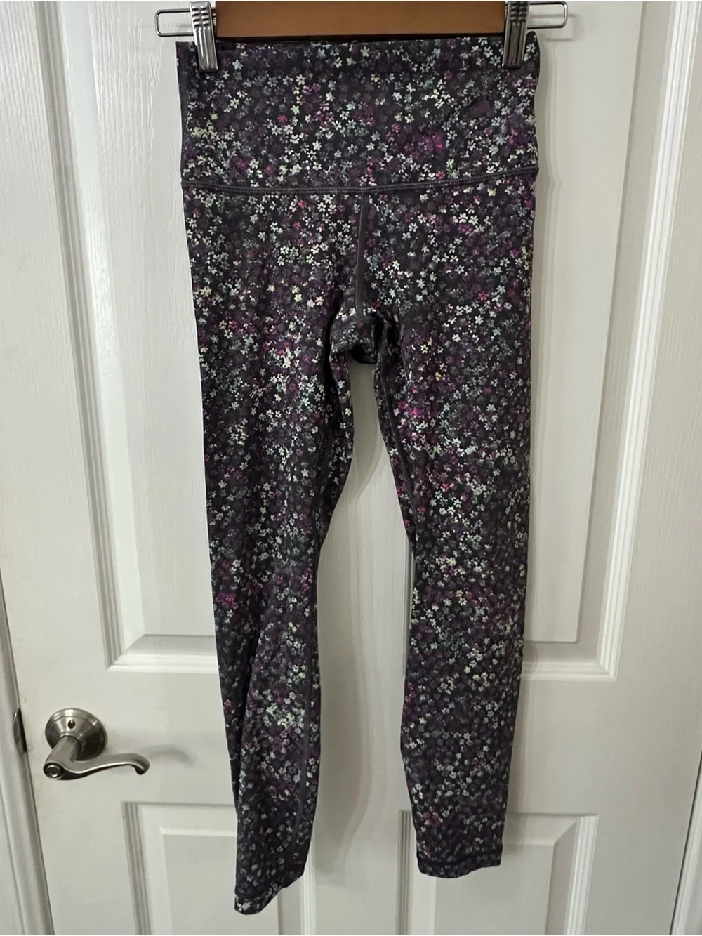 lululemon Wunder Under high-rise leggings, size 4